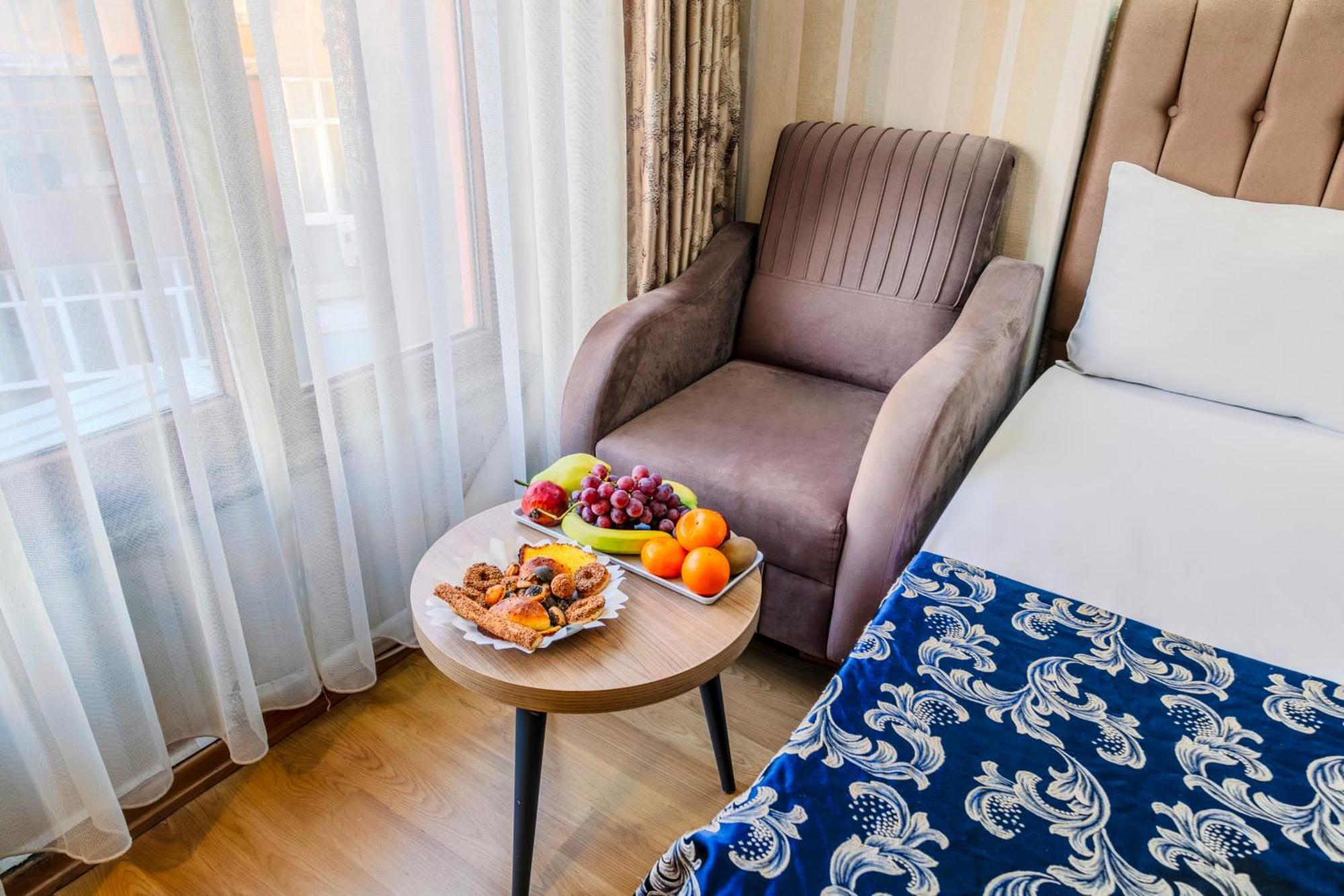 Hamit Hotel Istanbul Bagian luar foto