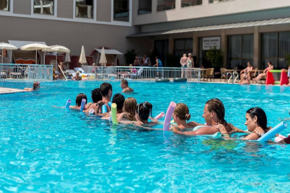 Hamit Hotel Istanbul Bagian luar foto